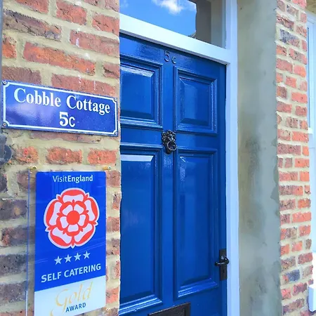 Cobble Cottage Whitby Exterior photo